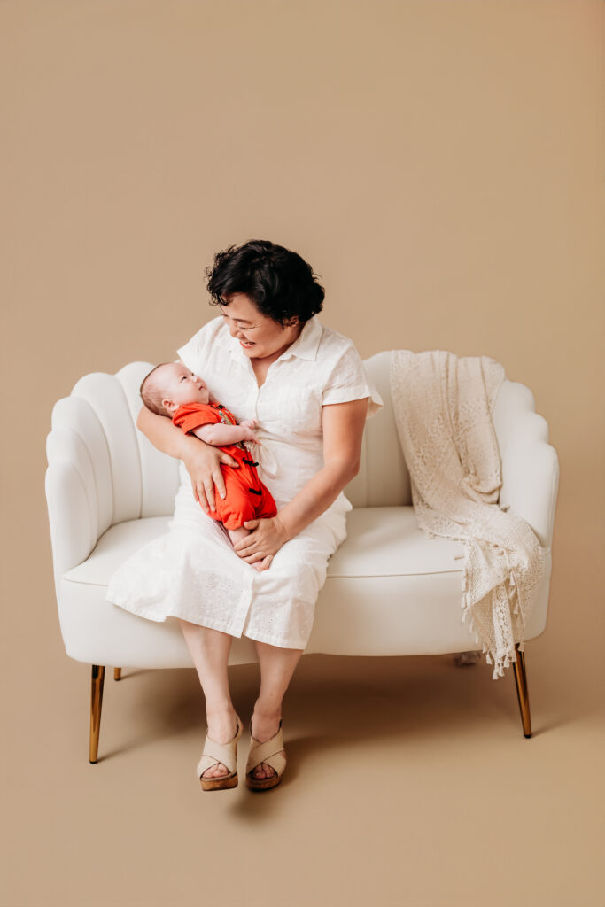 studio 100 days photos with grandma